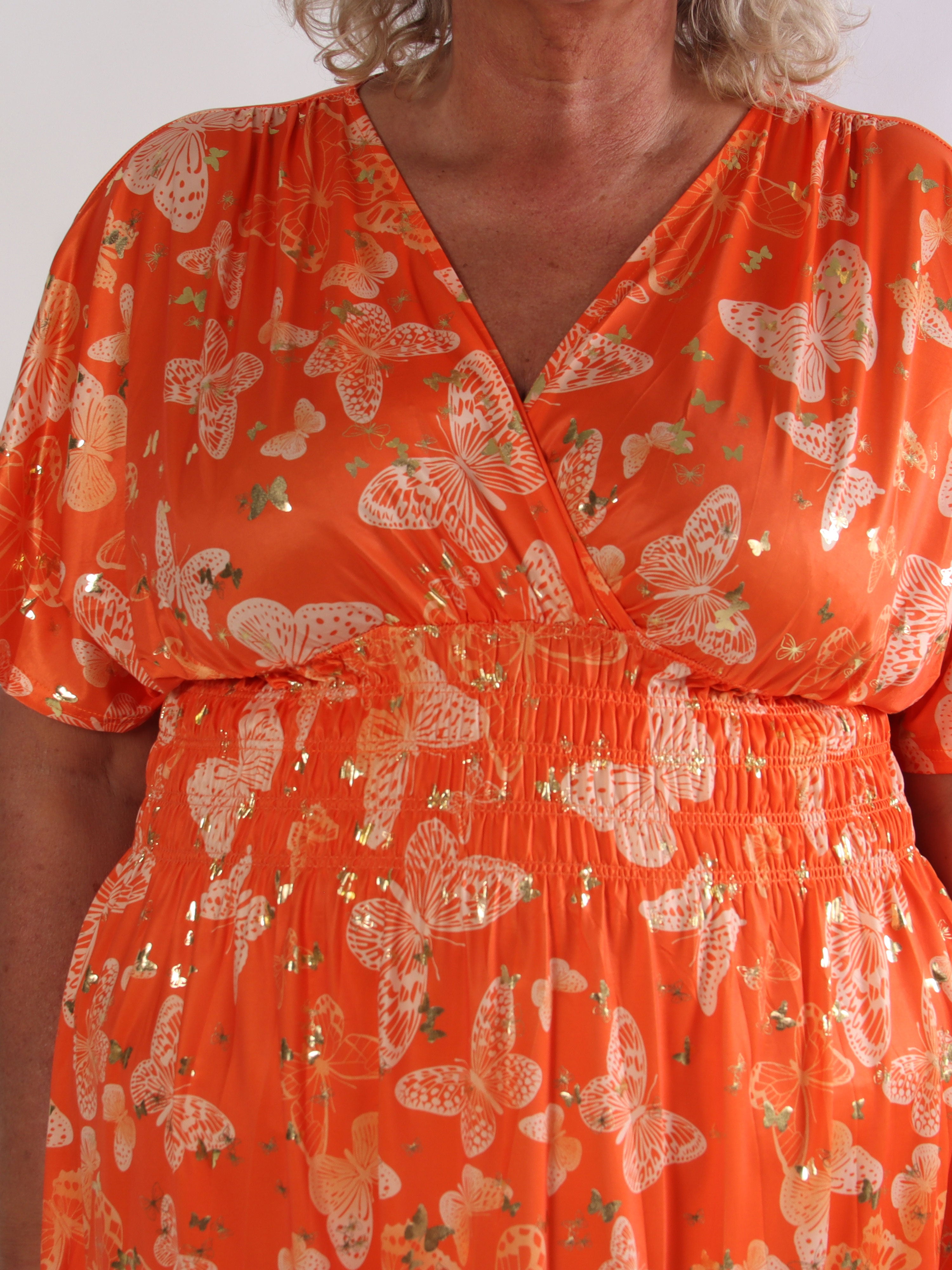 Pams Butterfly Short - Elastisk plus size kjole med sommerfugleprint